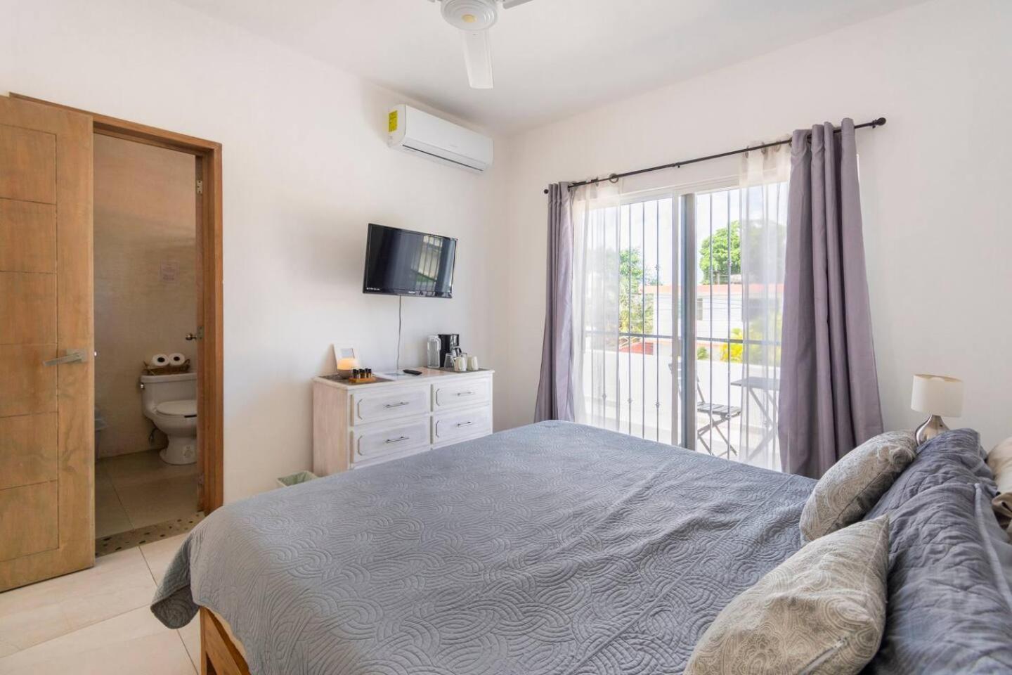 Carlota Guest House Косумел Екстериор снимка