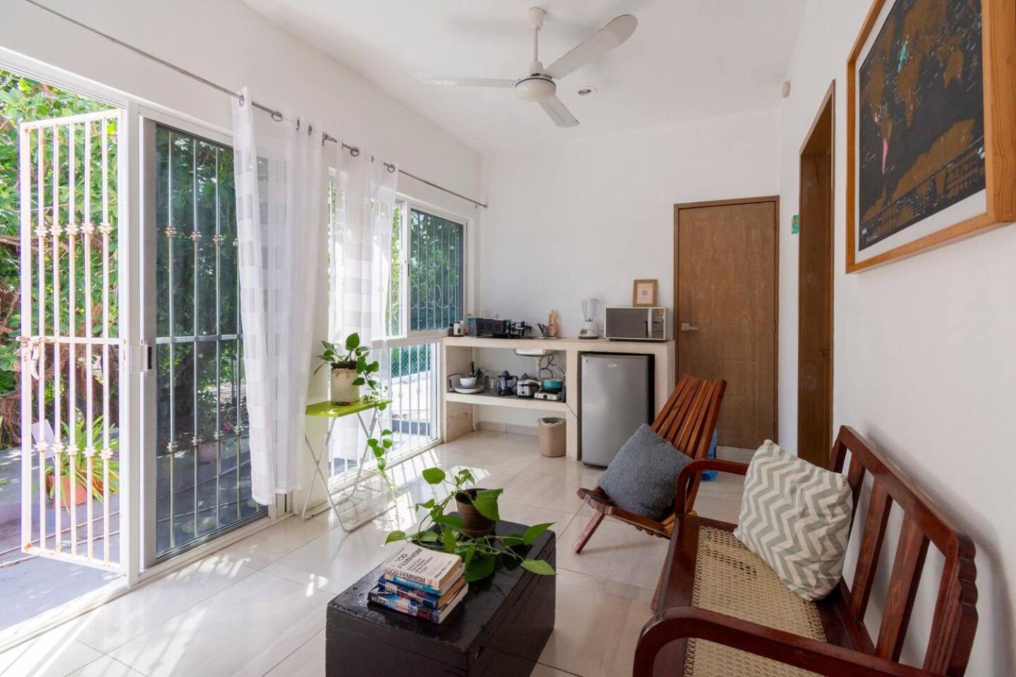 Carlota Guest House Косумел Екстериор снимка